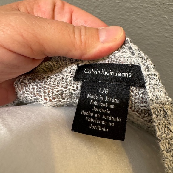 Calvin Klein Jeans Gray V-Neck Sweater - Picture 4 of 4